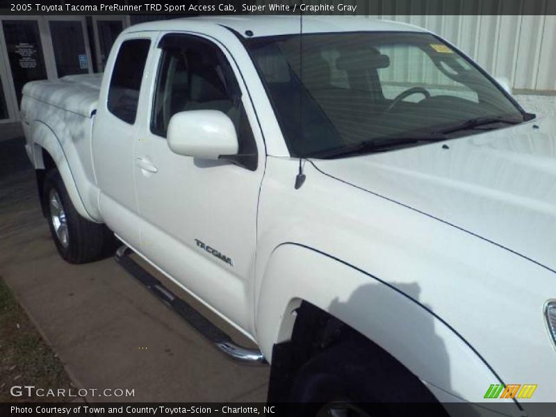 Super White / Graphite Gray 2005 Toyota Tacoma PreRunner TRD Sport Access Cab