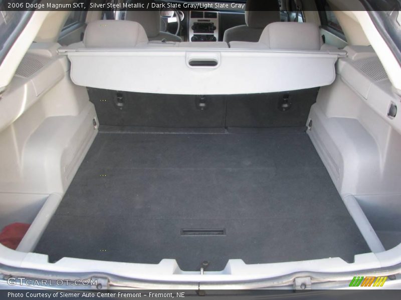 Silver Steel Metallic / Dark Slate Gray/Light Slate Gray 2006 Dodge Magnum SXT