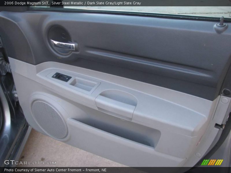 Silver Steel Metallic / Dark Slate Gray/Light Slate Gray 2006 Dodge Magnum SXT