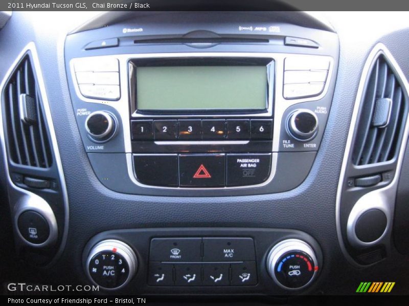 Controls of 2011 Tucson GLS