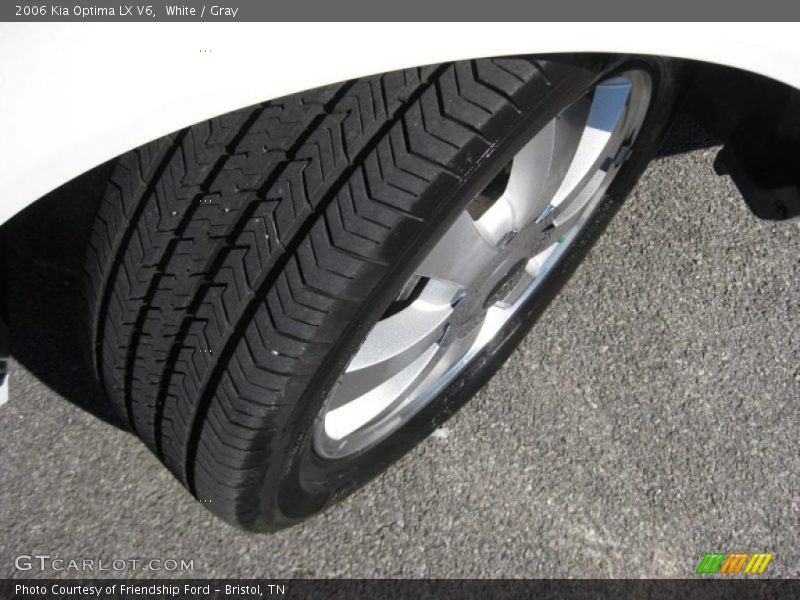 White / Gray 2006 Kia Optima LX V6