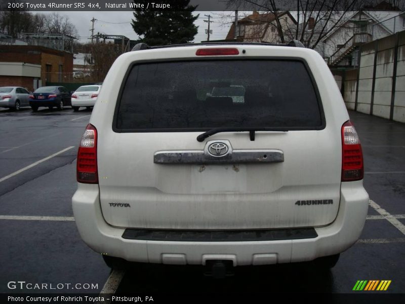 Natural White / Taupe 2006 Toyota 4Runner SR5 4x4