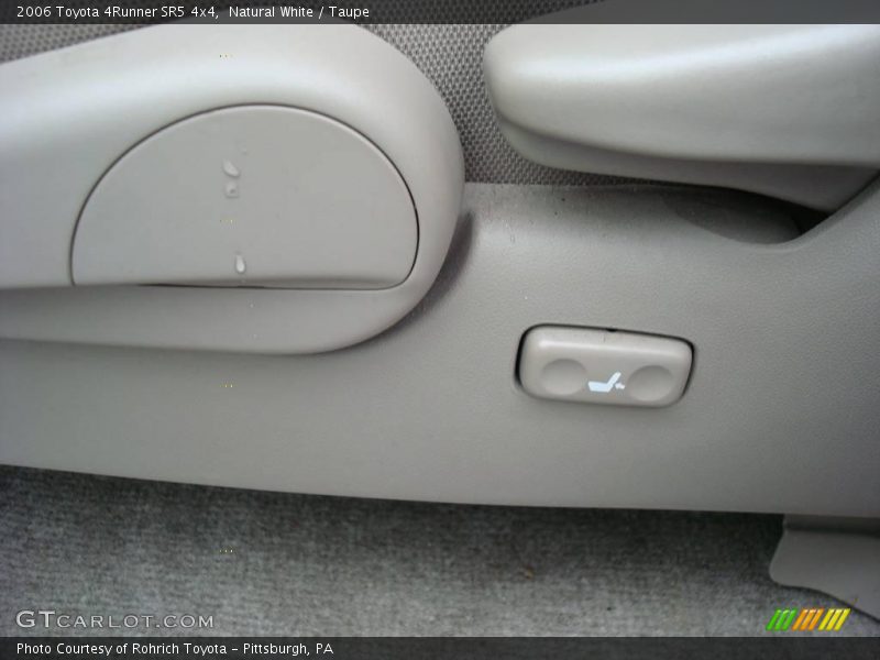 Natural White / Taupe 2006 Toyota 4Runner SR5 4x4