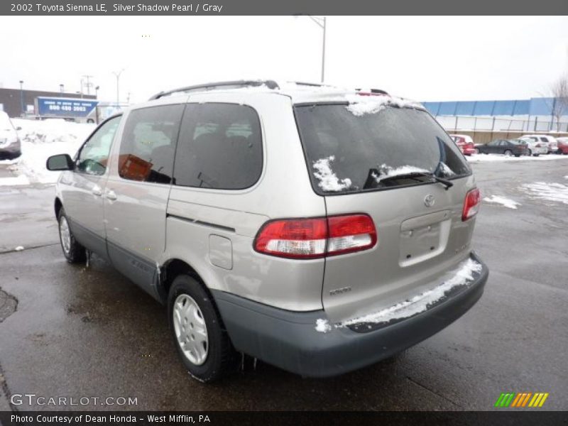 Silver Shadow Pearl / Gray 2002 Toyota Sienna LE