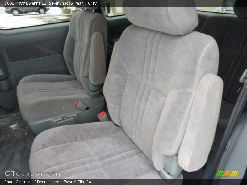 Silver Shadow Pearl / Gray 2002 Toyota Sienna LE