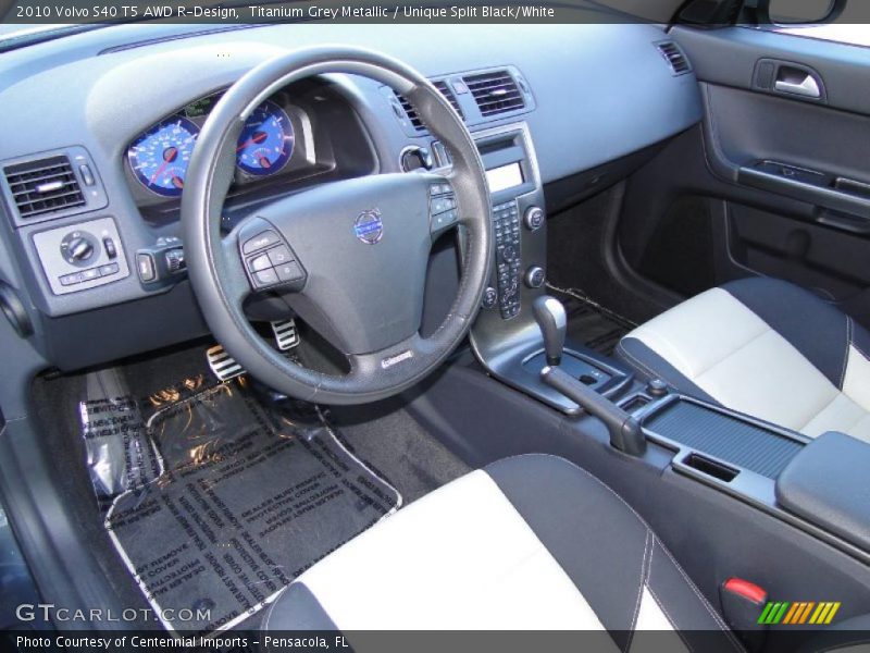 Unique Split Black/White Interior - 2010 S40 T5 AWD R-Design 