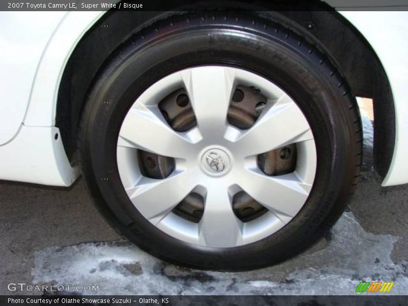 Super White / Bisque 2007 Toyota Camry LE