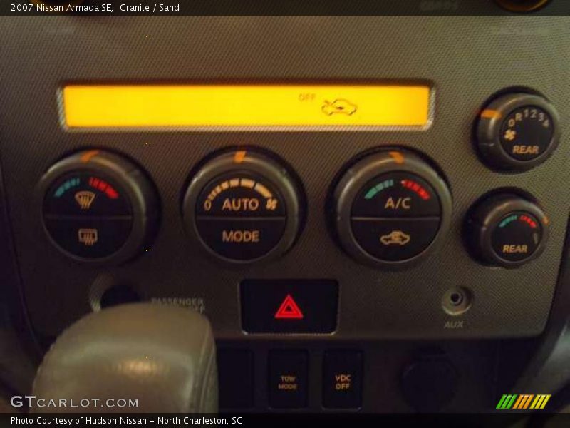 Granite / Sand 2007 Nissan Armada SE
