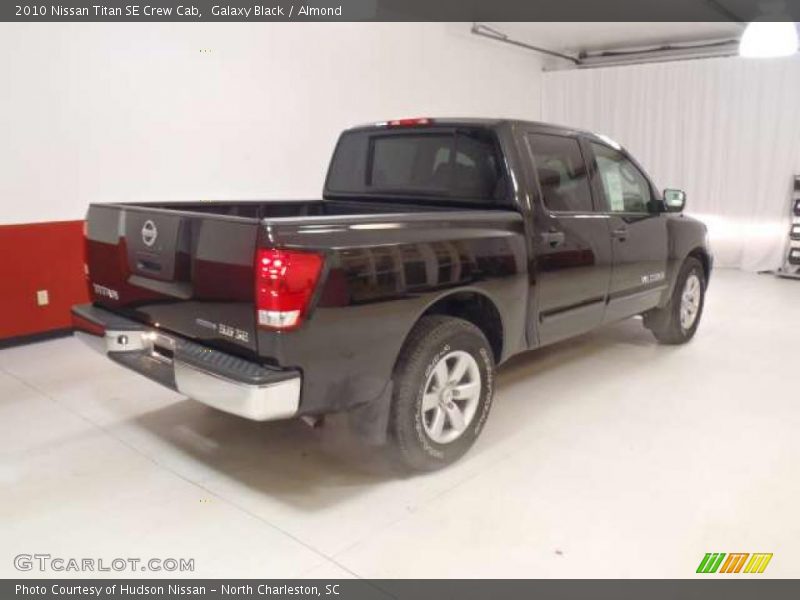 Galaxy Black / Almond 2010 Nissan Titan SE Crew Cab