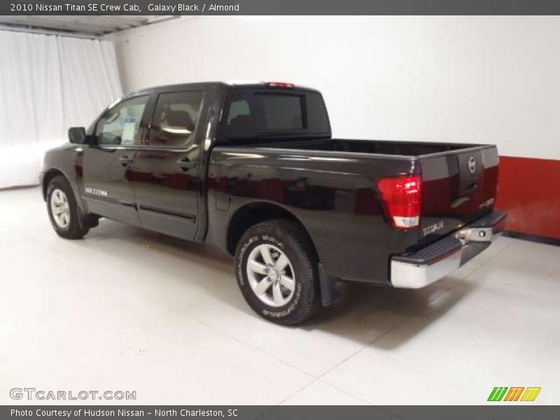 Galaxy Black / Almond 2010 Nissan Titan SE Crew Cab