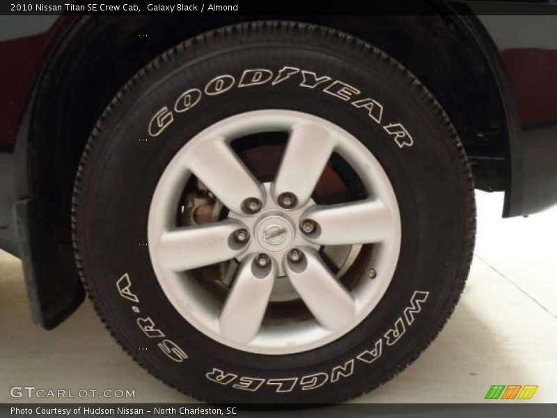 Galaxy Black / Almond 2010 Nissan Titan SE Crew Cab