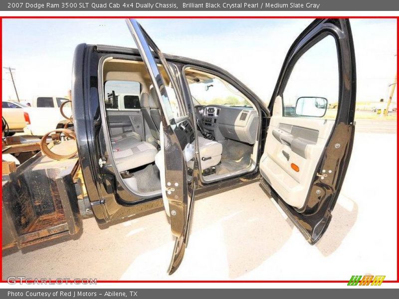 Brilliant Black Crystal Pearl / Medium Slate Gray 2007 Dodge Ram 3500 SLT Quad Cab 4x4 Dually Chassis