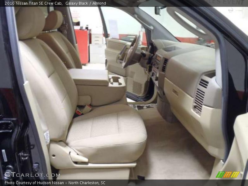 Galaxy Black / Almond 2010 Nissan Titan SE Crew Cab