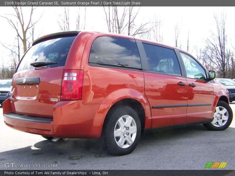 Sunburst Orange Pearl / Dark Slate/Light Shale 2008 Dodge Grand Caravan SE