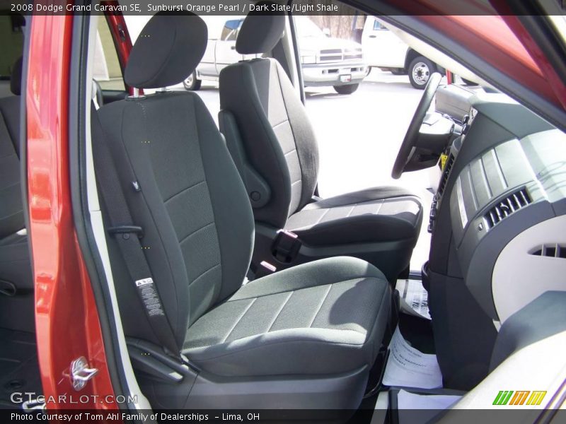 Sunburst Orange Pearl / Dark Slate/Light Shale 2008 Dodge Grand Caravan SE