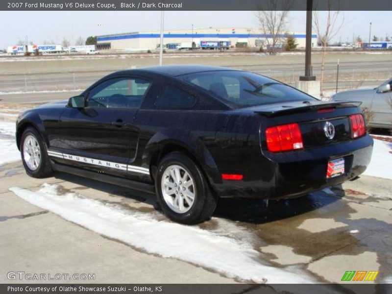 Black / Dark Charcoal 2007 Ford Mustang V6 Deluxe Coupe