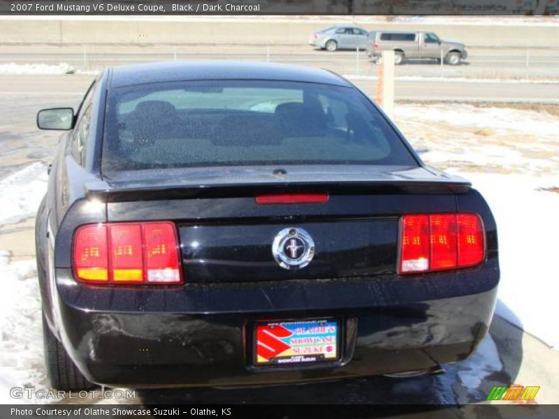 Black / Dark Charcoal 2007 Ford Mustang V6 Deluxe Coupe