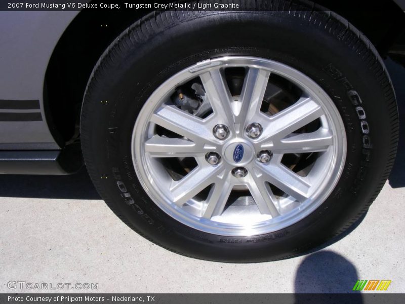 Tungsten Grey Metallic / Light Graphite 2007 Ford Mustang V6 Deluxe Coupe