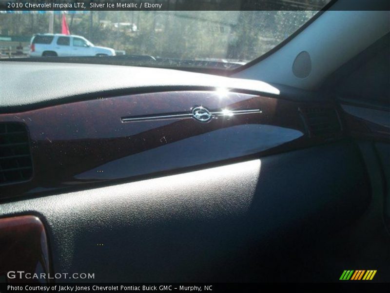 Silver Ice Metallic / Ebony 2010 Chevrolet Impala LTZ