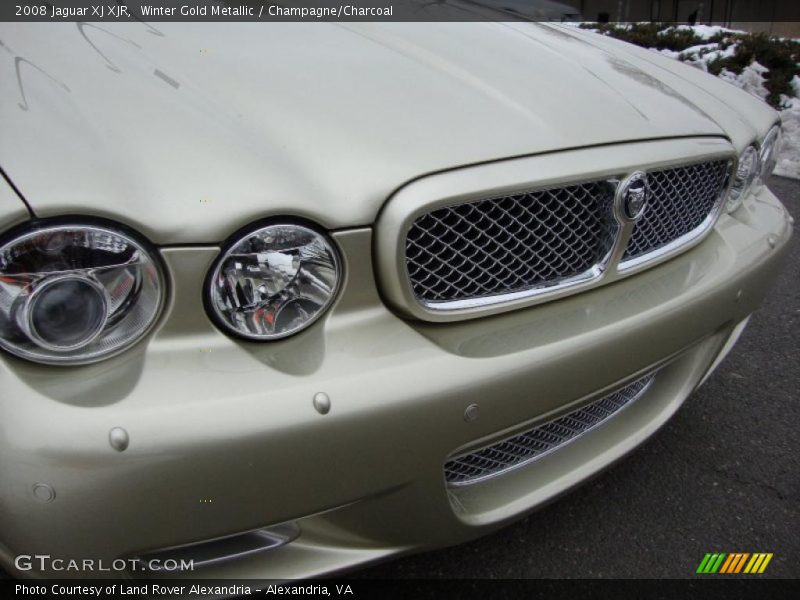 Winter Gold Metallic / Champagne/Charcoal 2008 Jaguar XJ XJR