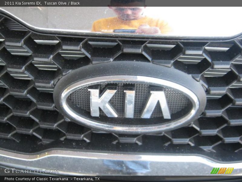 Tuscan Olive / Black 2011 Kia Sorento EX