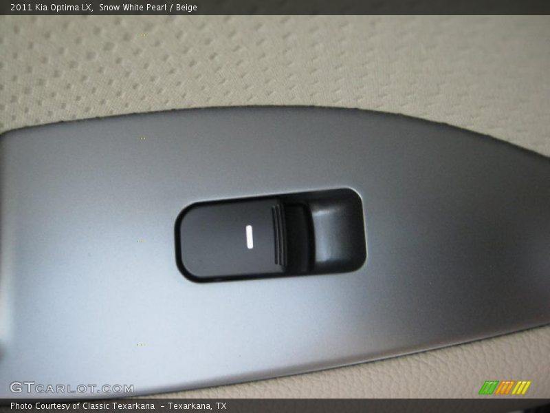 Snow White Pearl / Beige 2011 Kia Optima LX