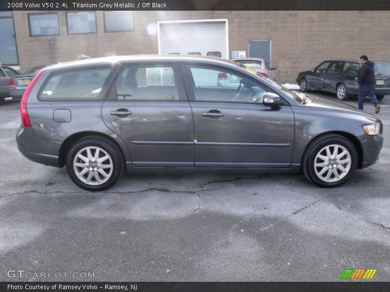 Titanium Grey Metallic / Off Black 2008 Volvo V50 2.4i