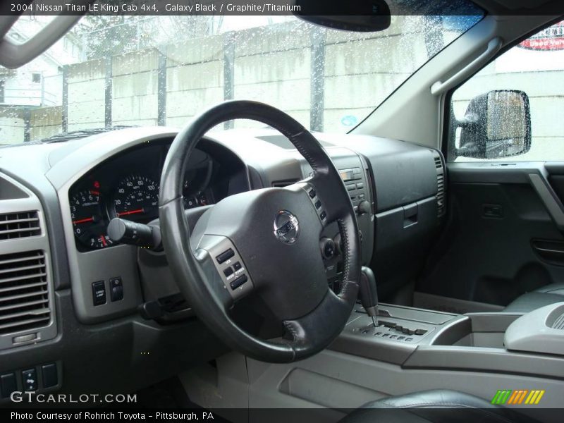 Galaxy Black / Graphite/Titanium 2004 Nissan Titan LE King Cab 4x4