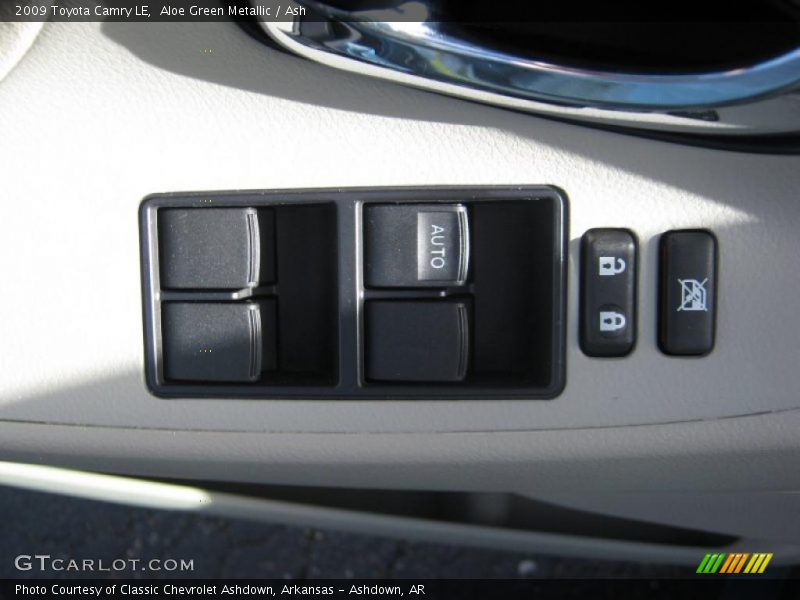 Aloe Green Metallic / Ash 2009 Toyota Camry LE