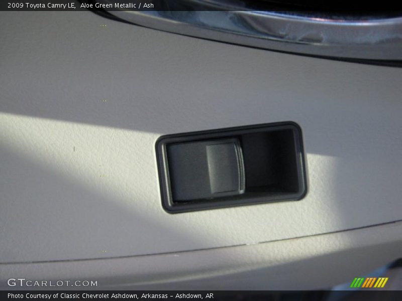 Aloe Green Metallic / Ash 2009 Toyota Camry LE