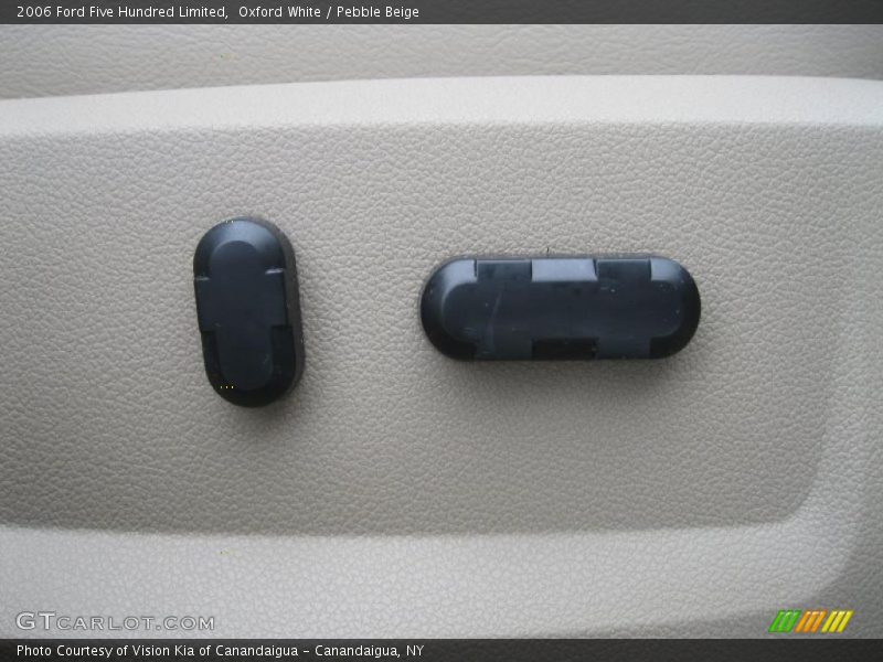 Oxford White / Pebble Beige 2006 Ford Five Hundred Limited