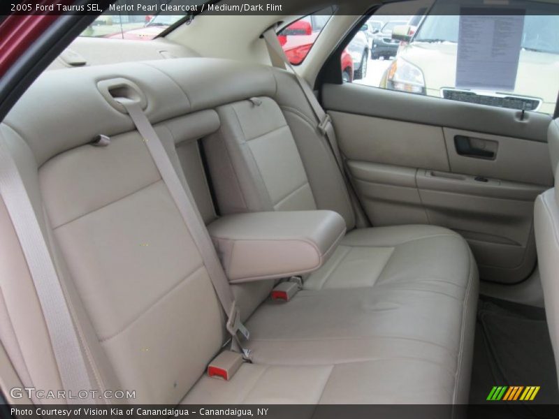  2005 Taurus SEL Medium/Dark Flint Interior