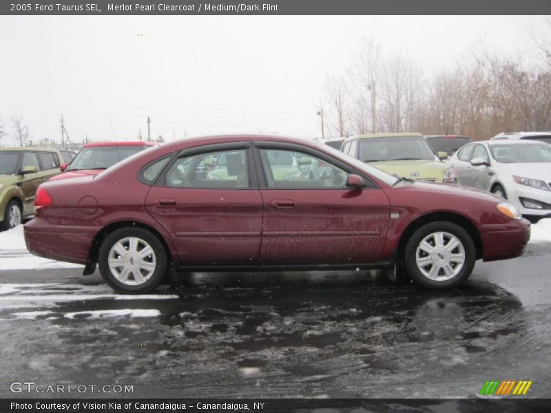 Merlot Pearl Clearcoat / Medium/Dark Flint 2005 Ford Taurus SEL