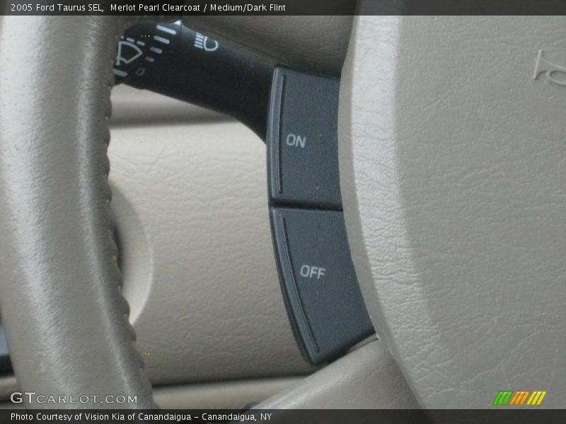 Merlot Pearl Clearcoat / Medium/Dark Flint 2005 Ford Taurus SEL