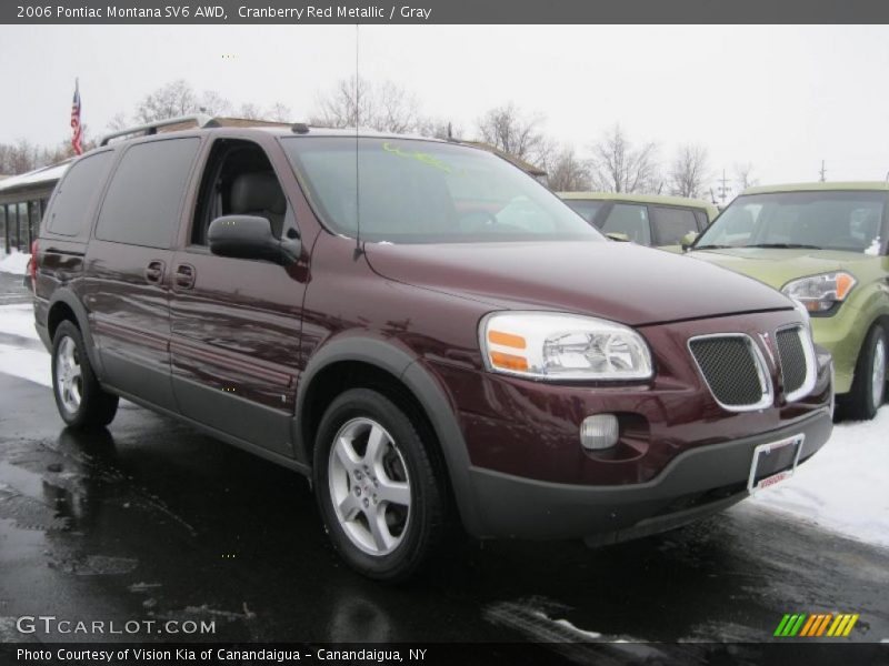 Front 3/4 View of 2006 Montana SV6 AWD