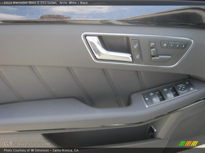 Arctic White / Black 2011 Mercedes-Benz E 350 Sedan