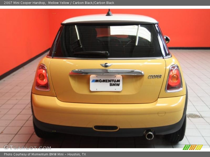 Mellow Yellow / Carbon Black/Carbon Black 2007 Mini Cooper Hardtop