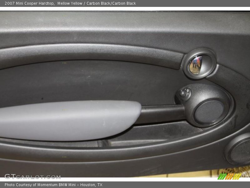 Mellow Yellow / Carbon Black/Carbon Black 2007 Mini Cooper Hardtop