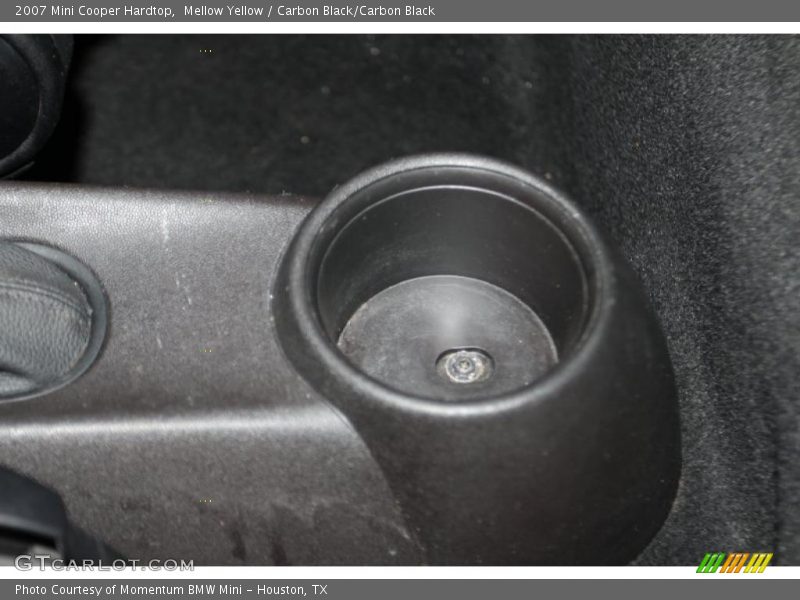 Mellow Yellow / Carbon Black/Carbon Black 2007 Mini Cooper Hardtop