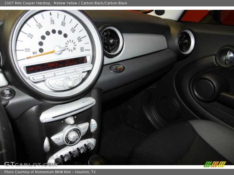 Mellow Yellow / Carbon Black/Carbon Black 2007 Mini Cooper Hardtop