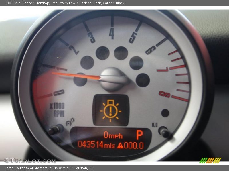 Mellow Yellow / Carbon Black/Carbon Black 2007 Mini Cooper Hardtop