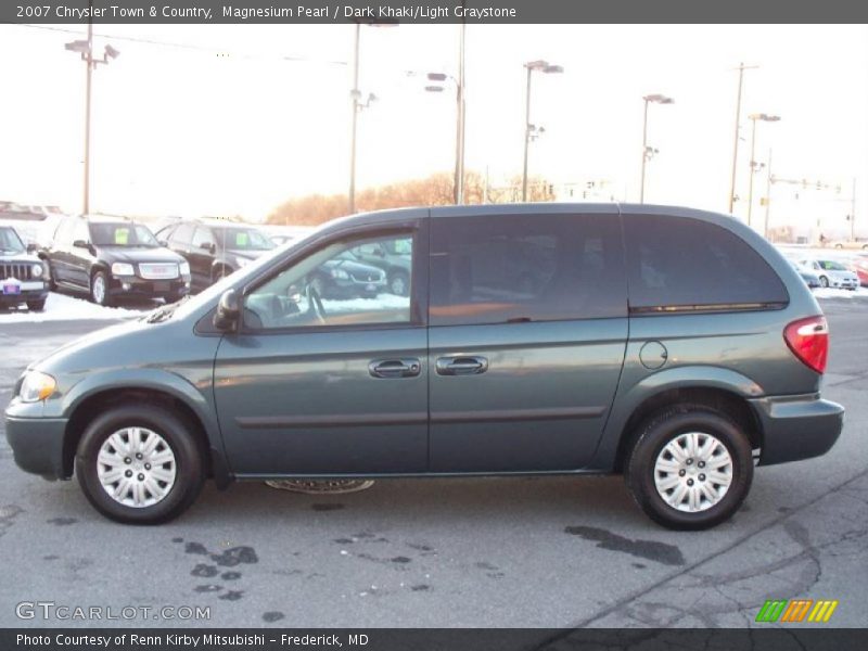 Magnesium Pearl / Dark Khaki/Light Graystone 2007 Chrysler Town & Country