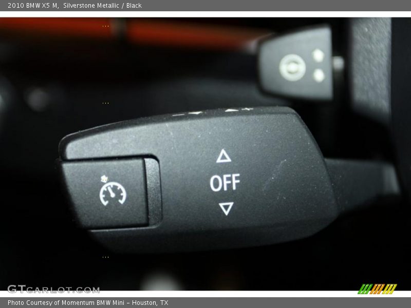Silverstone Metallic / Black 2010 BMW X5 M