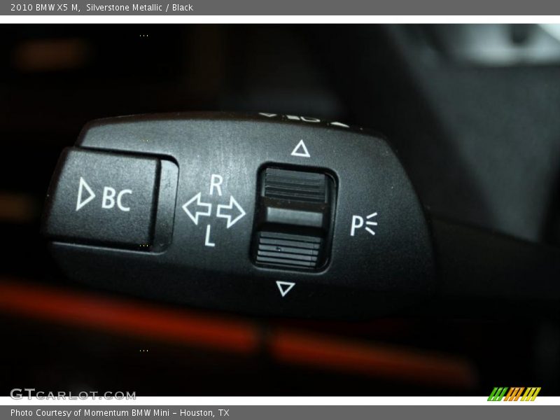 Silverstone Metallic / Black 2010 BMW X5 M