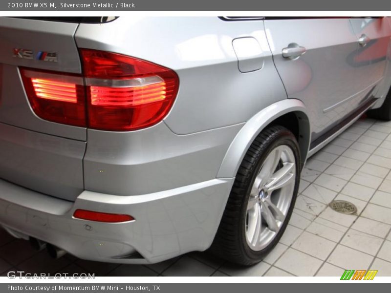Silverstone Metallic / Black 2010 BMW X5 M