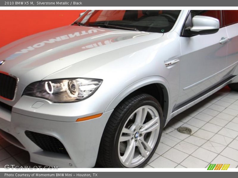 Silverstone Metallic / Black 2010 BMW X5 M