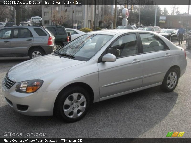 Bright Silver Metallic / Gray 2009 Kia Spectra EX Sedan