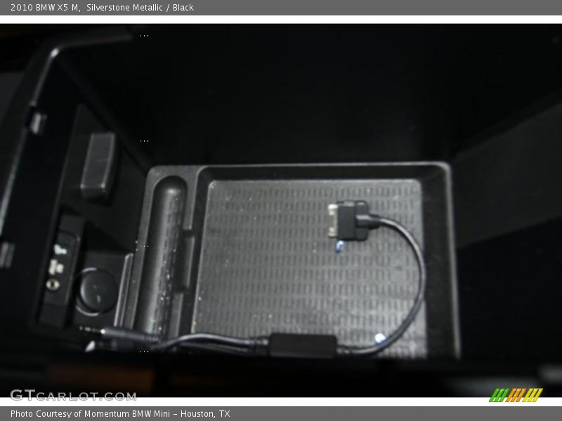 Silverstone Metallic / Black 2010 BMW X5 M