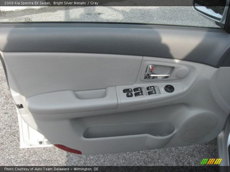 Bright Silver Metallic / Gray 2009 Kia Spectra EX Sedan