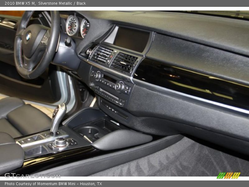 Silverstone Metallic / Black 2010 BMW X5 M
